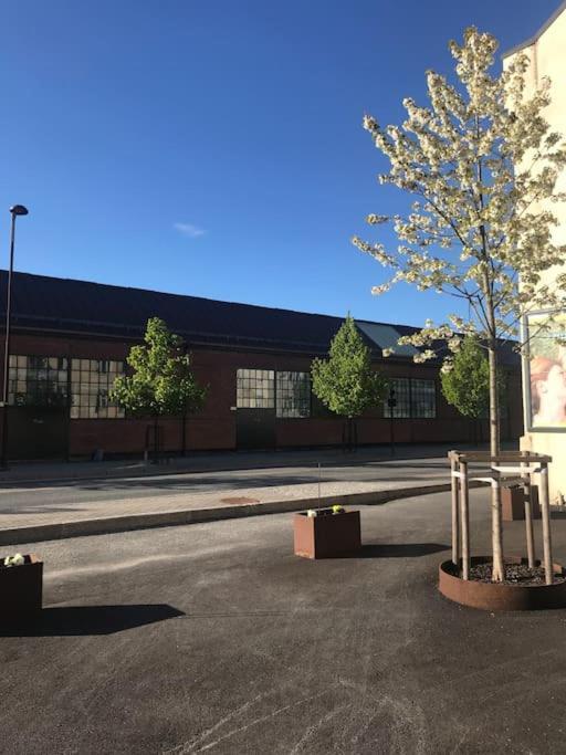 Stort Hus I Porsgrunn Sentrum Med Gangavstand Til "Alt" & Gratis Parkering Til Flere Biler Exterior foto